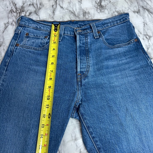 Levi’s premium 501 High rise button fly medium wash blue denim jeans size 28 - Picture 6 of 9